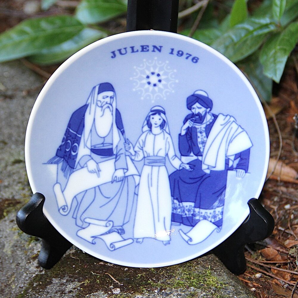 Limited Edition 1976 Porsgrund Norway Porcelain Vintage Christmas Display Plate
